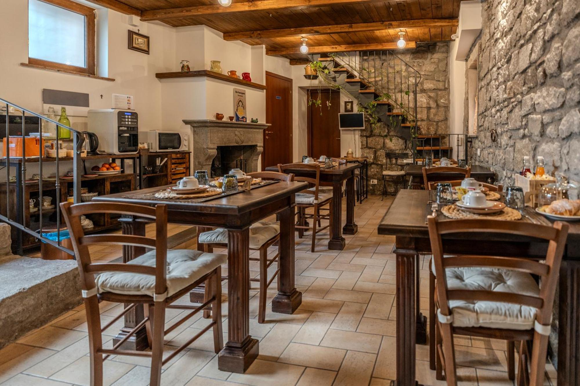 Il Richiastro Medievale Viterbo Zewnętrze zdjęcie